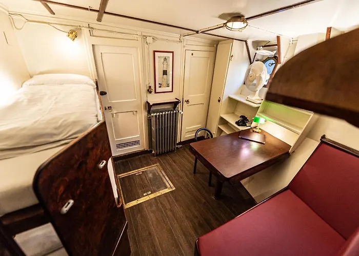 Feuerschiff Hotel *